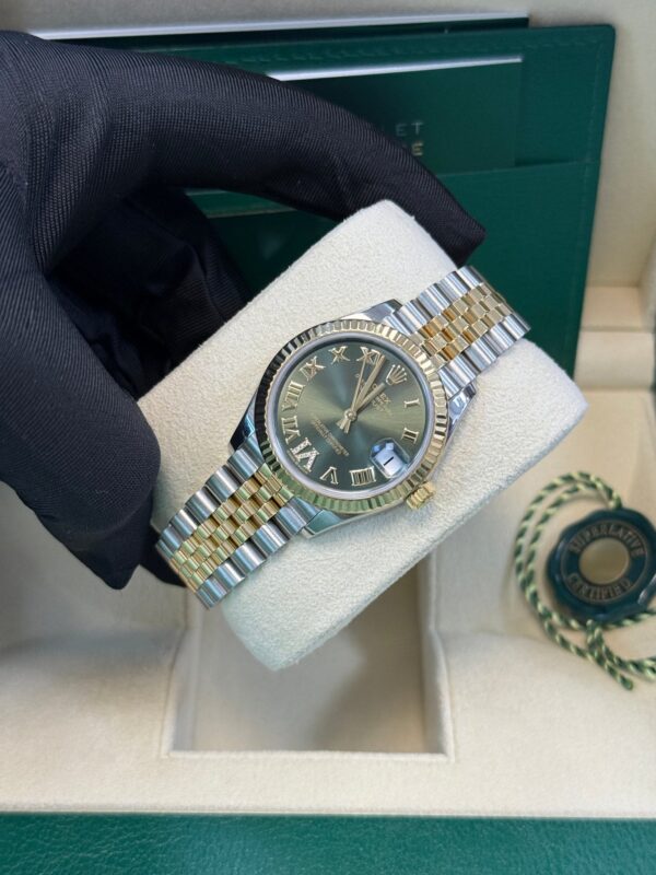 Rolex Datejust 31 mm Fluted Bezel Olive Green Diamond Roman Six Dial Jubilee Bracelet 278273 - Image 16