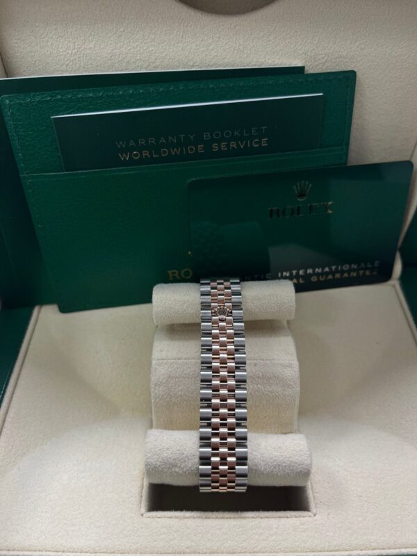 Rolex Datejust 31mm Mother Of Pearl Dial Rose Gold / Steel Reference #278381RBR - Image 9
