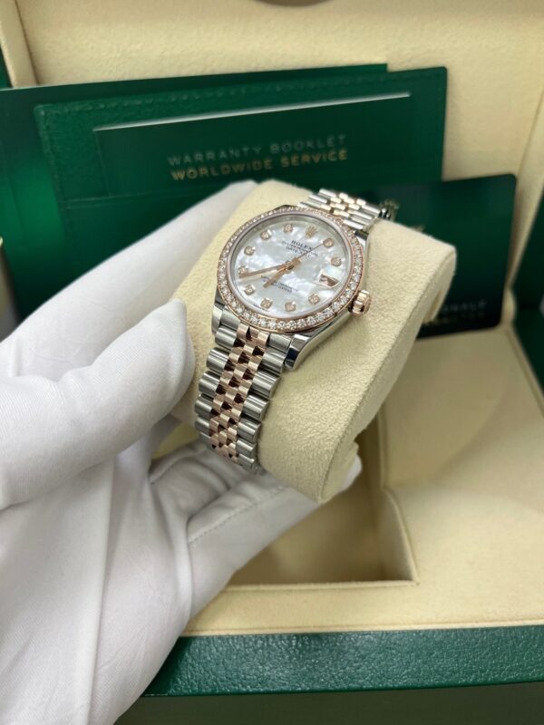 Rolex Datejust 31mm Mother Of Pearl Dial Rose Gold / Steel Reference #278381RBR - Image 3