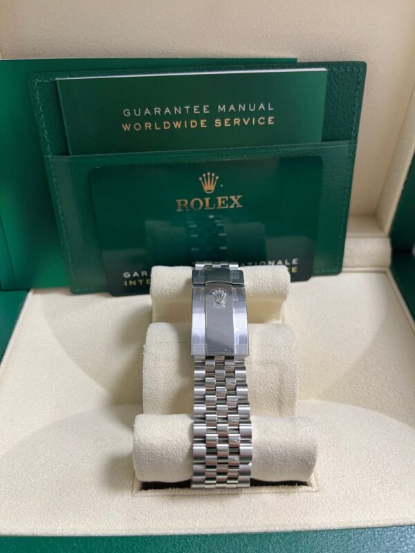 Rolex Datejust 41 Smooth Bezel Mint Green Index Dial Jubilee Bracelet 126300 - Image 7