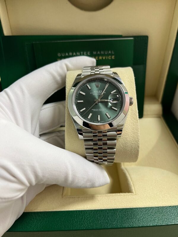 Rolex Datejust 41 Smooth Bezel Mint Green Index Dial Jubilee Bracelet 126300 - Image 3