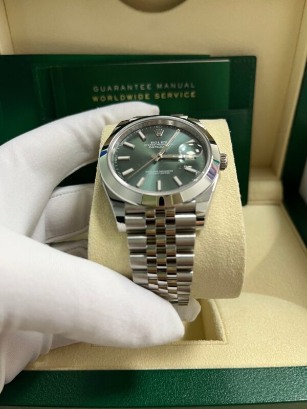 Rolex Datejust 41 Smooth Bezel Mint Green Index Dial Jubilee Bracelet 126300 - Image 2