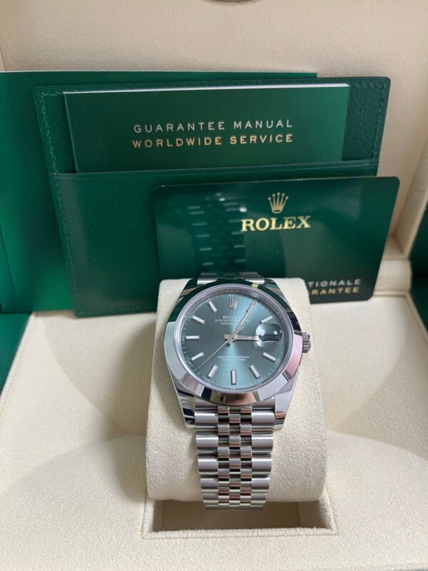 Rolex Datejust 41 Smooth Bezel Mint Green Index Dial Jubilee Bracelet 126300 - Image 4