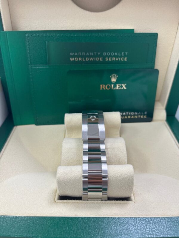 Rolex Datejust 41 Stainless Steel & White Gold - Black Index Dial - Fluted Bezel (Ref# 126334) - Image 7