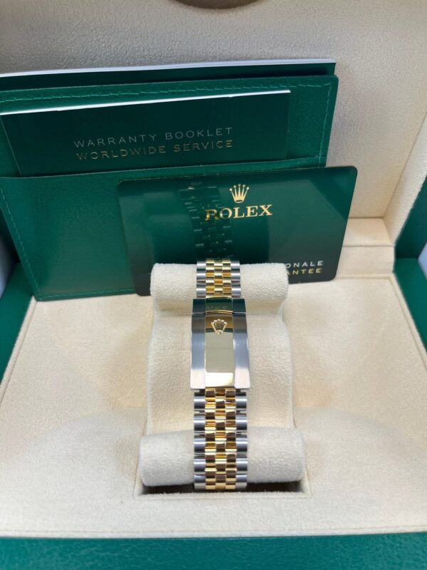Rolex Datejust 41 Steel and Yellow Gold Black Diamond Jubilee 126333 - Image 9