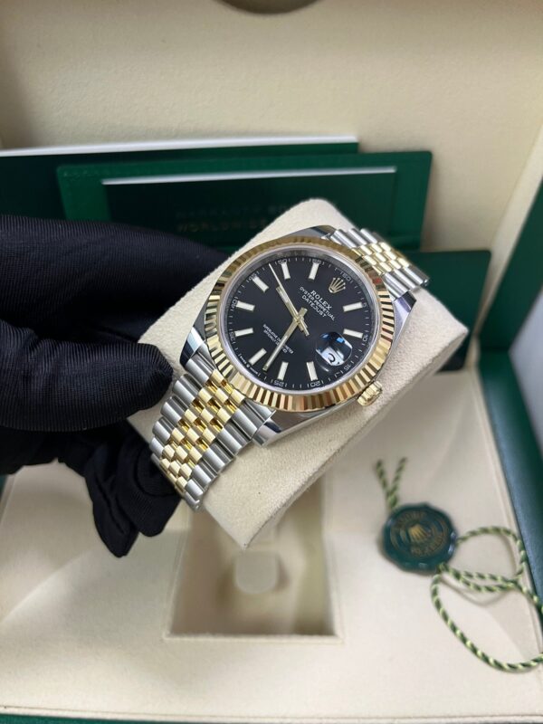 Rolex Datejust 41 Steel and Yellow Gold Fluted Bezel Black Index Dial Jubilee Bracelet 126333 - Image 10