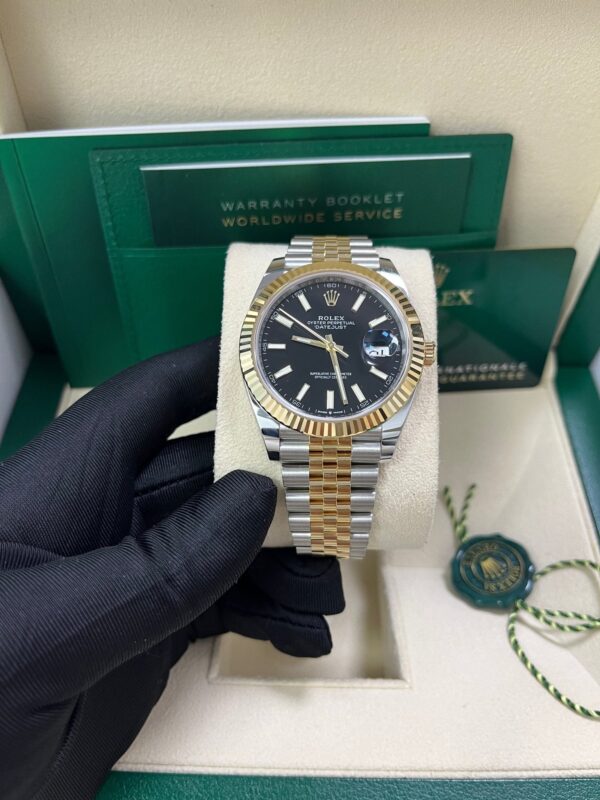 Rolex Datejust 41 Steel and Yellow Gold Fluted Bezel Black Index Dial Jubilee Bracelet 126333 - Image 9