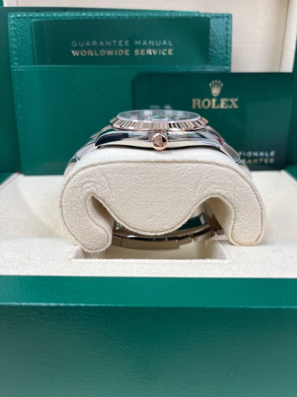 Rolex Datejust 41 Two-Tone Stainless Steel and Rose Gold / Sundust Index Dial / Fluted Bezel / Oyster Bracelet (Ref#126331) - Image 3
