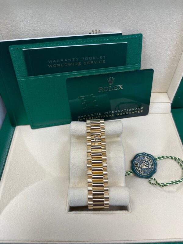 Rolex Day-Date 36 36mm NEW RELEASE 2024 Day-Date 36 GREEN BAGUETTE DIAL 128238 - Image 10