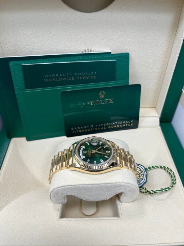Rolex Day-Date 36 36mm NEW RELEASE 2024 Day-Date 36 GREEN BAGUETTE DIAL 128238 - Image 11