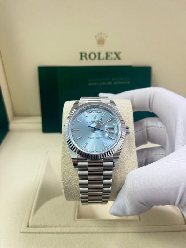 Rolex Day-Date 40 Platinum Day-Date 40 Watch - Fluted Bezel - Ice Blue Index Dial President Bracelet 228236 - Image 4