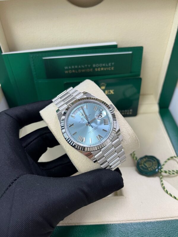 Rolex Day-Date 40 Platinum Day-Date 40 Watch - Fluted Bezel - Ice Blue Roman Dial President Bracelet 228236 - Image 6