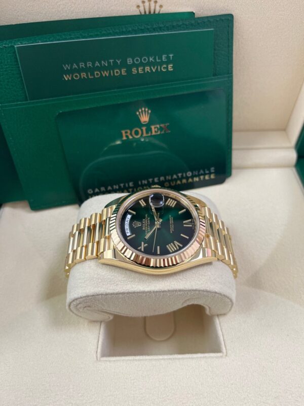 Rolex Day-Date 40mm Ombre Green Roman Dial New Release 228238 - Image 14