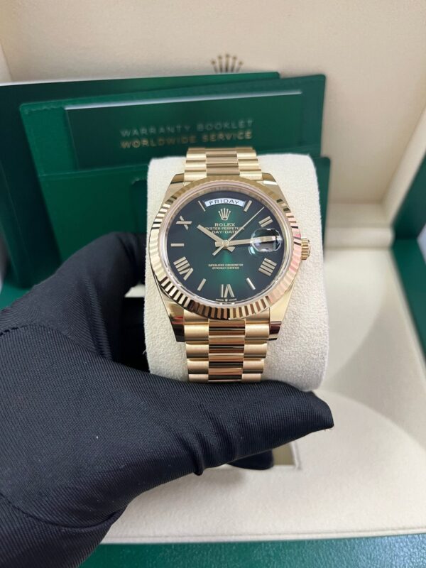 Rolex Day-Date 40mm Ombre Green Roman Dial New Release 228238 - Image 5