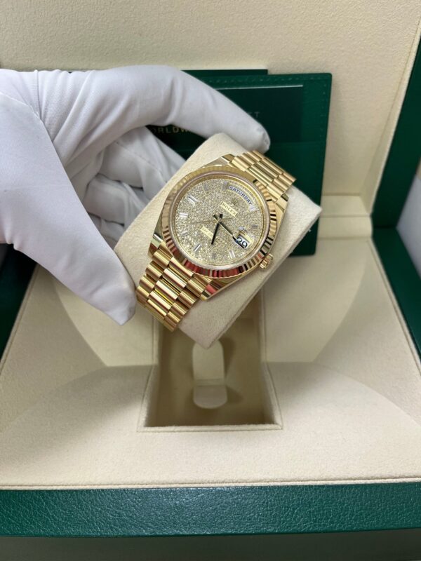 Rolex Day-Date 40mm Yellow Gold Pave Dial 228238 - Image 4