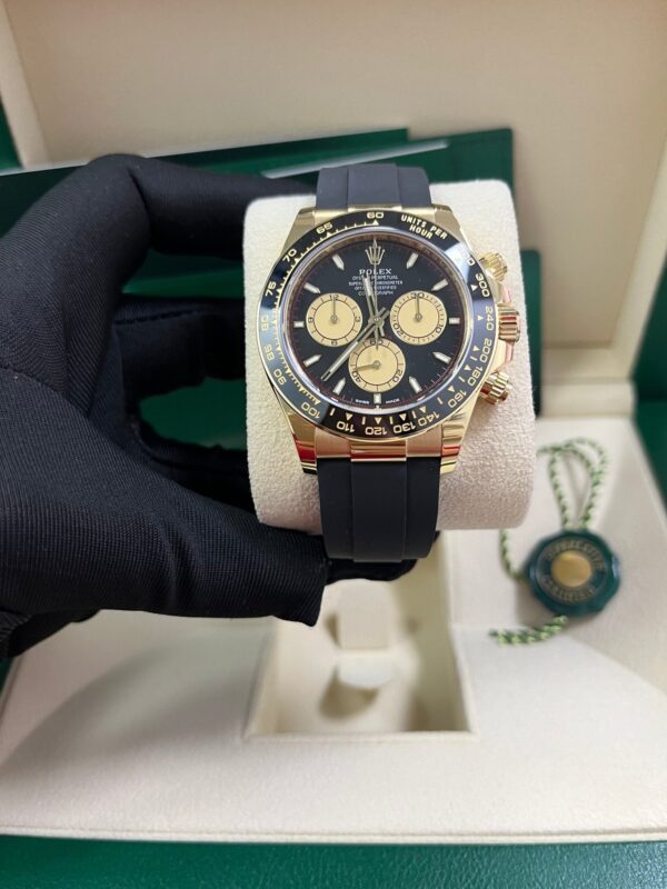 Rolex Daytona 18k Yellow Gold Paul Newman Dial 126518LN - Image 2