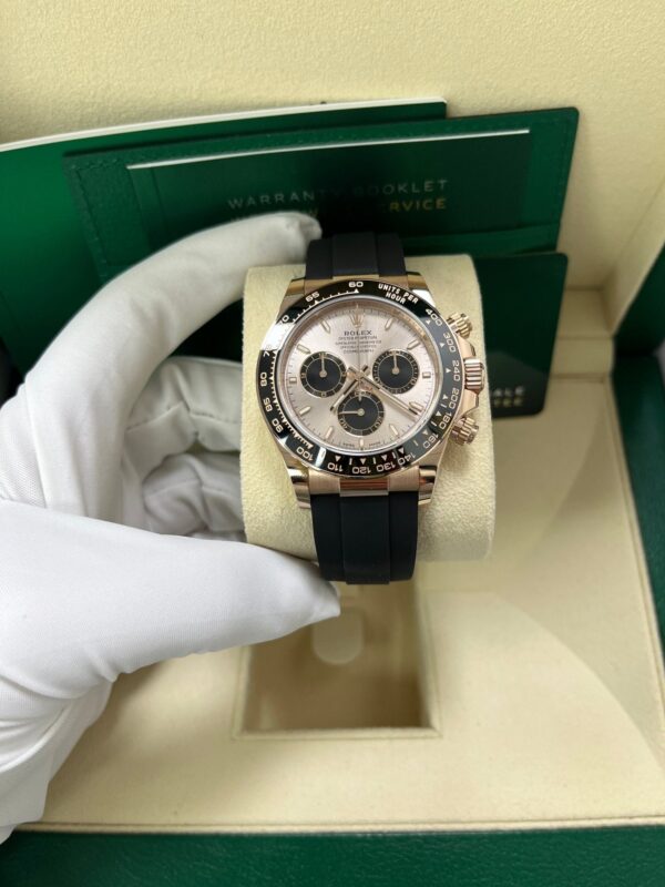 Rolex Daytona Cosmograph Daytona Black Bezel - Sundust And Black Index Dial - Oysterflex Strap 126515ln - Image 2