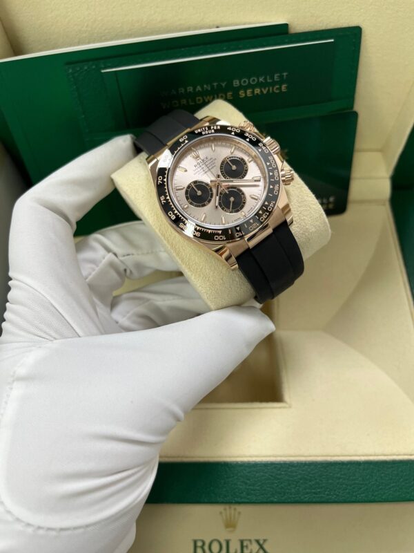 Rolex Daytona Cosmograph Daytona Black Bezel - Sundust And Black Index Dial - Oysterflex Strap 126515ln - Image 10