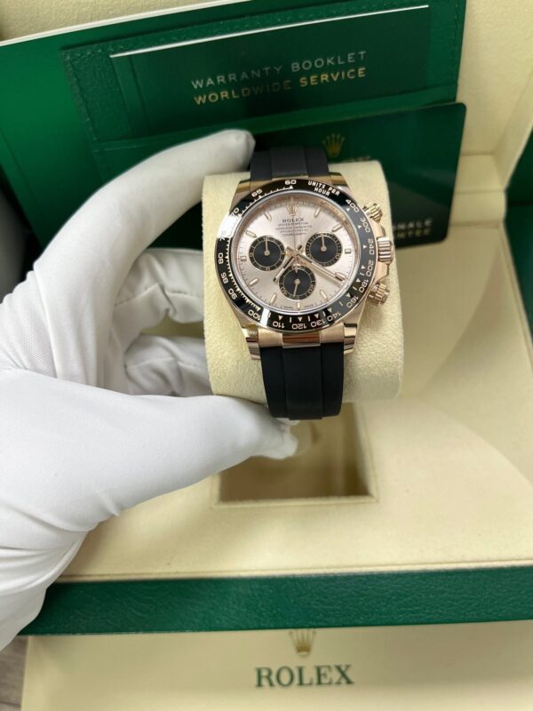 Rolex Daytona Cosmograph Daytona Black Bezel - Sundust And Black Index Dial - Oysterflex Strap 126515ln - Image 8