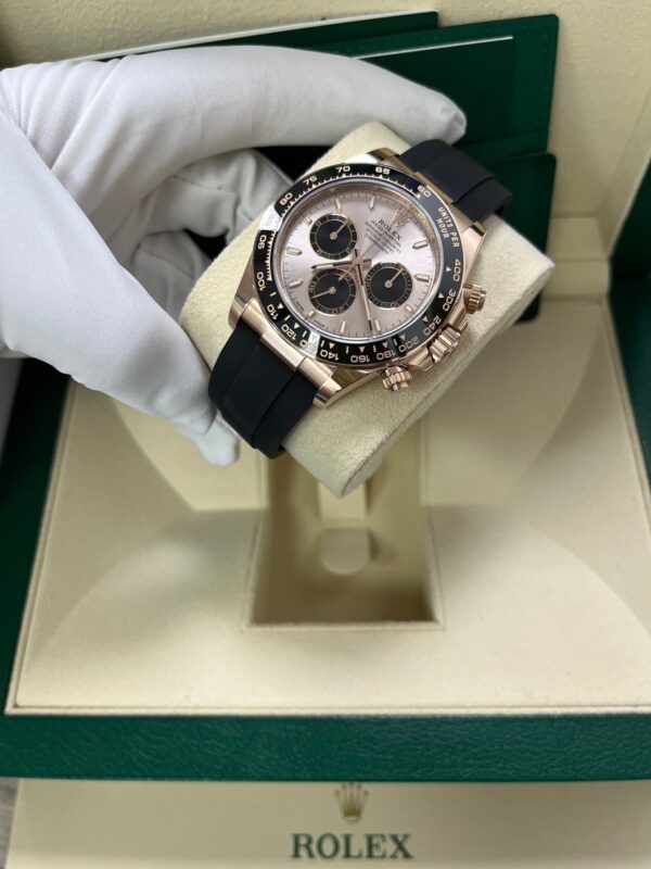 Rolex Daytona Cosmograph Daytona Black Bezel - Sundust And Black Index Dial - Oysterflex Strap 126515ln - Image 7