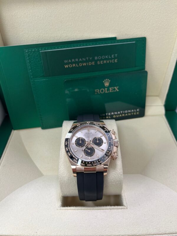 Rolex Daytona Cosmograph Daytona Black Bezel - Sundust And Black Index Dial - Oysterflex Strap 126515ln - Image 4