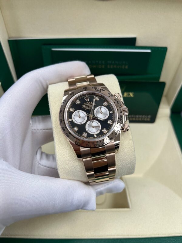 Rolex Daytona Everose Gold Black And Sundust Diamond Dial Oyster Bracelet 126505 - Image 8