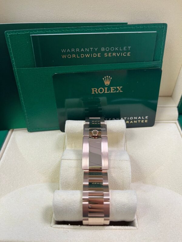 Rolex Daytona Sundust And Black Index Dial Oyster Bracelet 126505 - Image 5