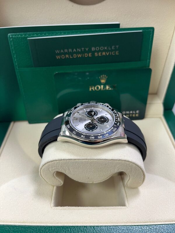 Rolex Daytona White Gold Cosmograph Daytona Silver And Black Index Dial - Oysterflex Strap 126519LN - Image 6
