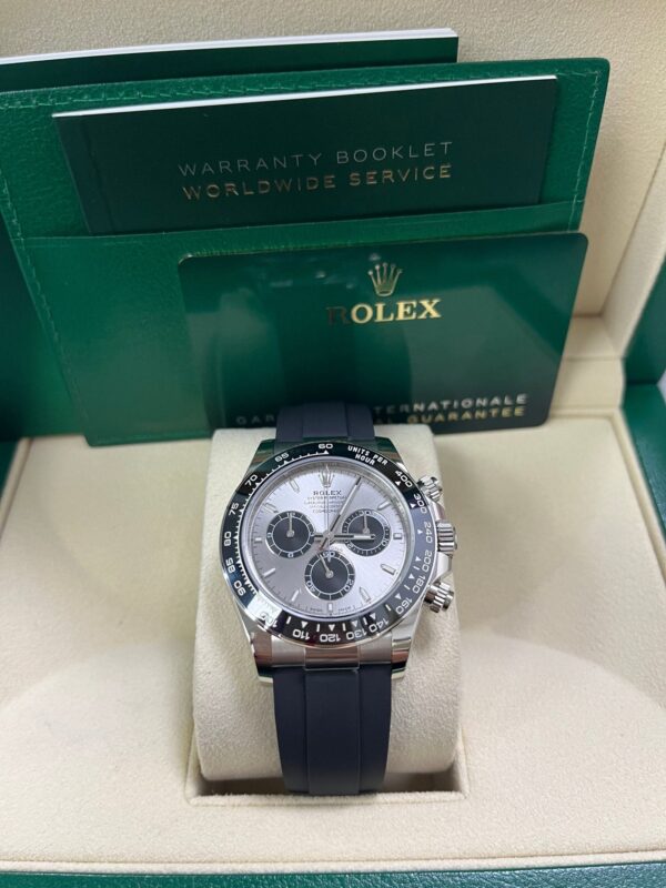 Rolex Daytona White Gold Cosmograph Daytona Silver And Black Index Dial - Oysterflex Strap 126519LN - Image 5