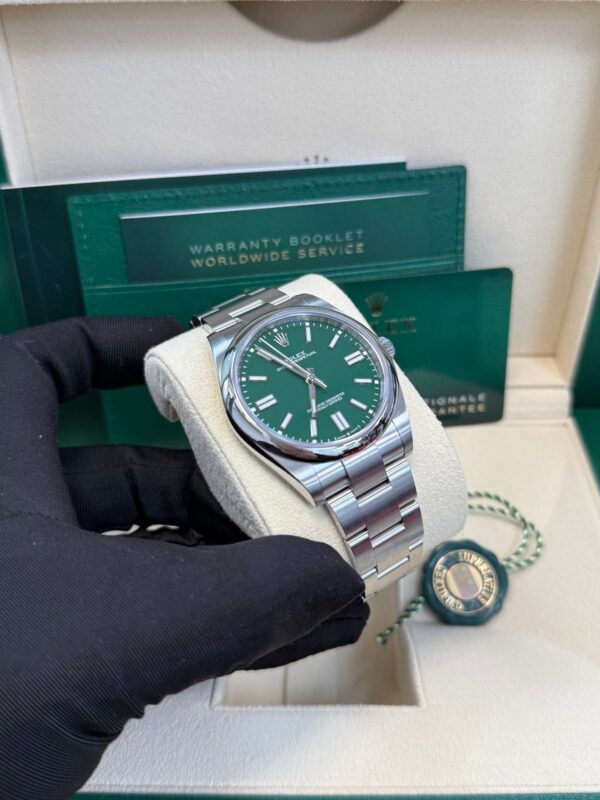Rolex Oyster Perpetual 41 Stainless Steel - Green Index Dial - Oyster Bracelet (Ref# 124300) - Image 2