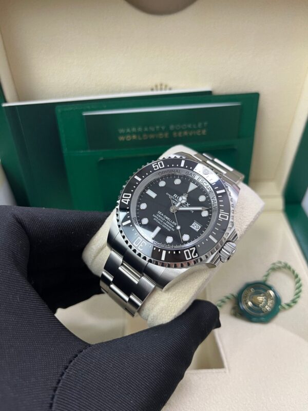 Rolex Sea-dweller Deepsea Black Dial Oyster Bracelet 136660 - Image 8