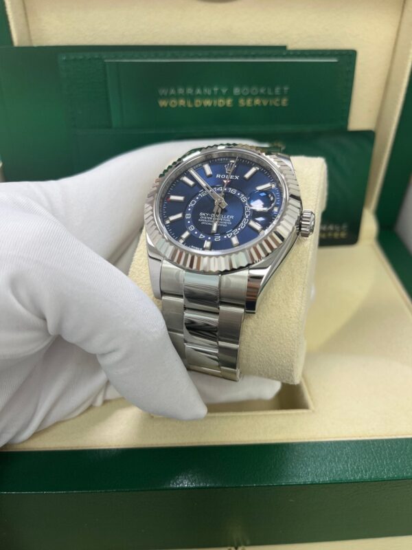 Rolex Sky-Dweller 42 mm Oystersteel and White Gold Blue Dial 336934 - Image 8