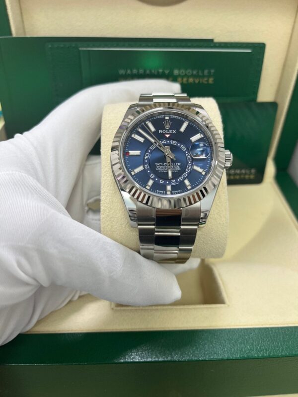 Rolex Sky-Dweller 42 mm Oystersteel and White Gold Blue Dial 336934 - Image 5