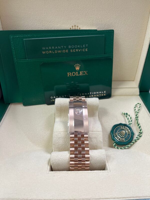 Rolex Sky-Dweller 42mm Blue Dial Rose Gold Jubilee Bracelet 336935 - Image 8