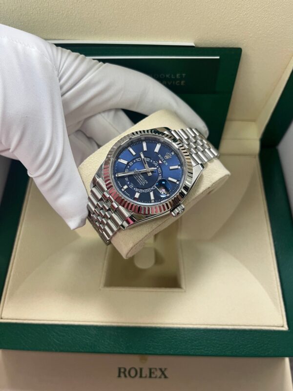 Rolex Sky-Dweller Blue Index Dial Jubilee Bracelet 336934 - Image 2