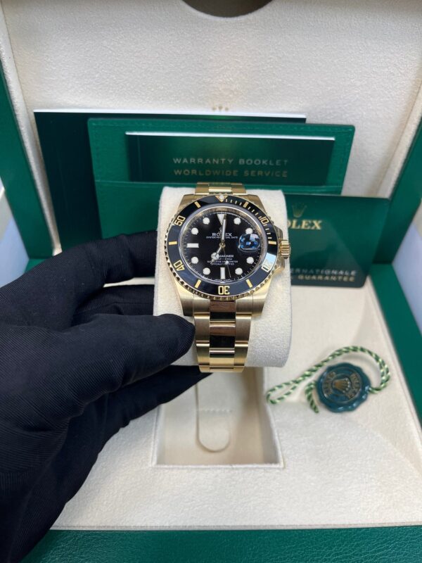 Rolex Submariner Date Certified Yellow Gold Black Dial 116618ln - Image 13