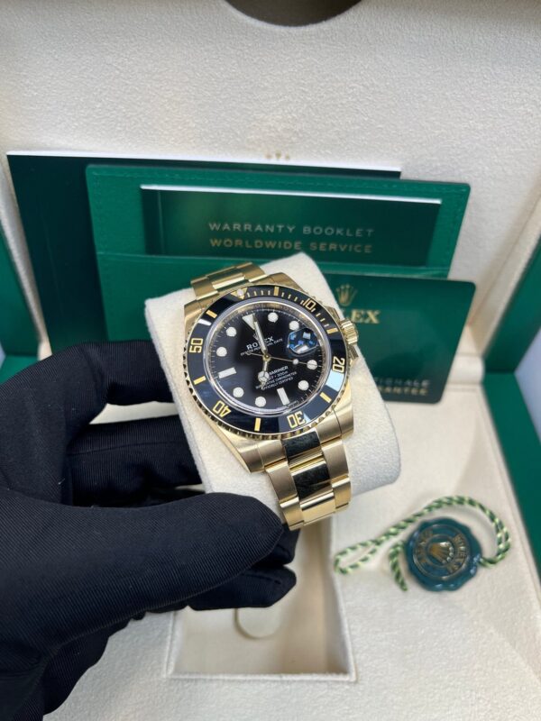 Rolex Submariner Date Certified Yellow Gold Black Dial 116618ln - Image 11