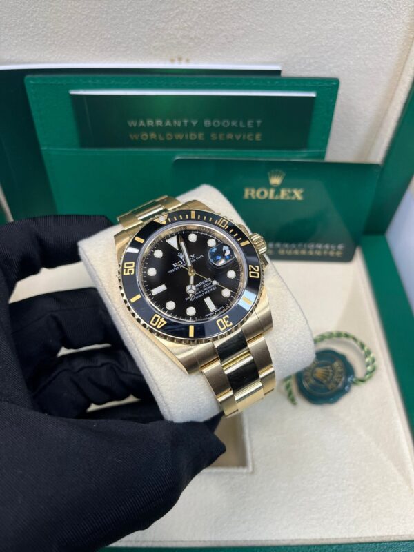 Rolex Submariner Date Certified Yellow Gold Black Dial 116618ln - Image 5