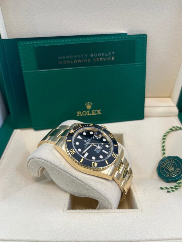 Rolex Submariner Date Certified Yellow Gold Black Dial 116618ln - Image 8
