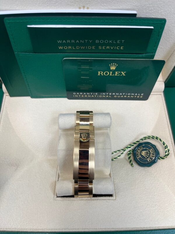 Rolex Submariner Date Certified Yellow Gold Black Dial 116618ln - Image 8