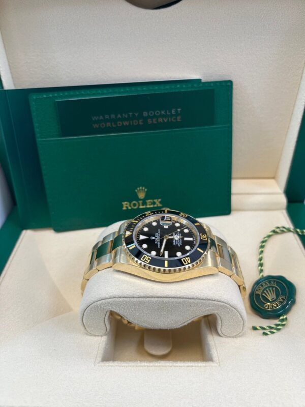 Rolex Submariner Date Certified Yellow Gold Black Dial 116618ln - Image 11